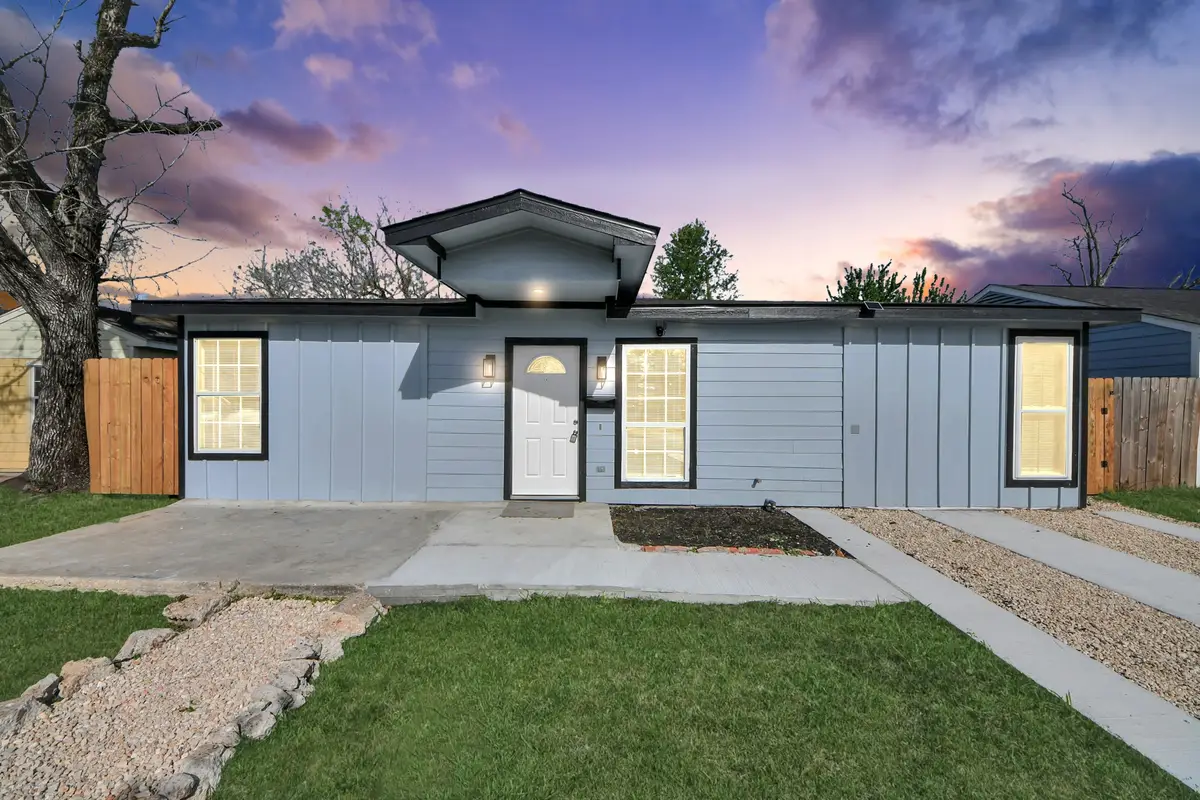 7338 Hurtgen Forest Road, Houston, TX 77033 - #1