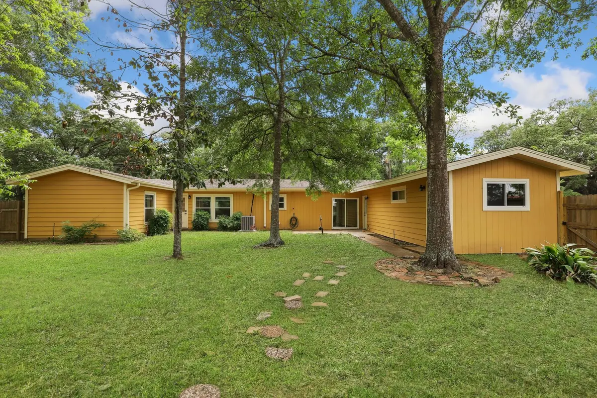 1805 Willow Street, Liberty, TX 77575 - Image #1