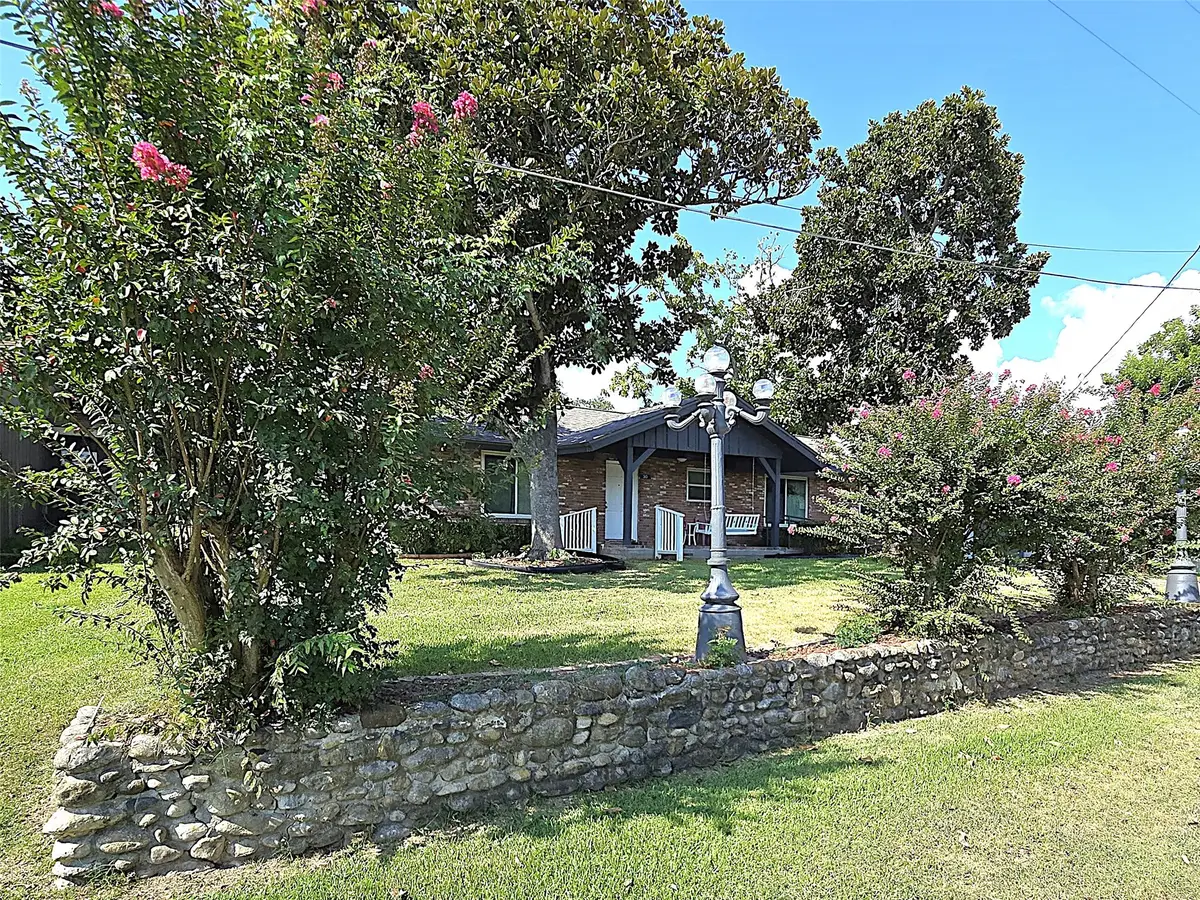 30 N Terrace Drive, Pointblank, TX 77364 - Image #1