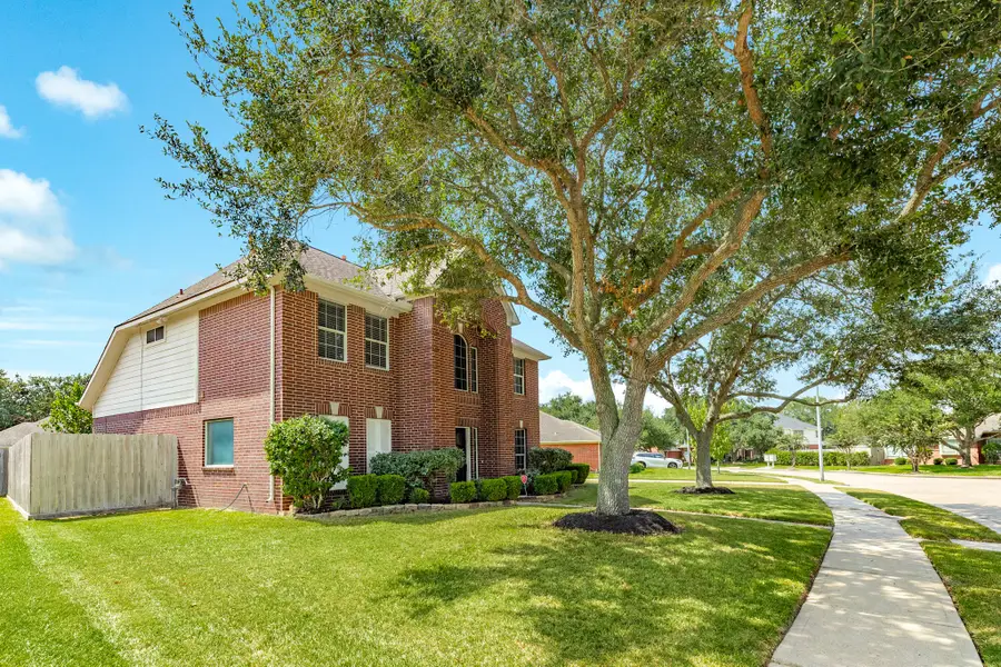 3206 Braesview Drive, Pearland, TX 77584 - #2