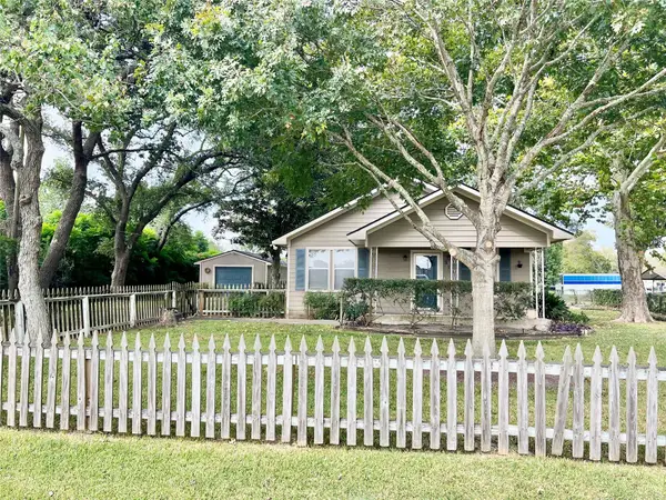 310 Newman Road, La Marque, TX 77568