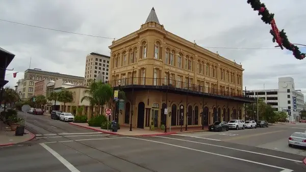 2102 Post Office Street #1, Galveston, TX 77550