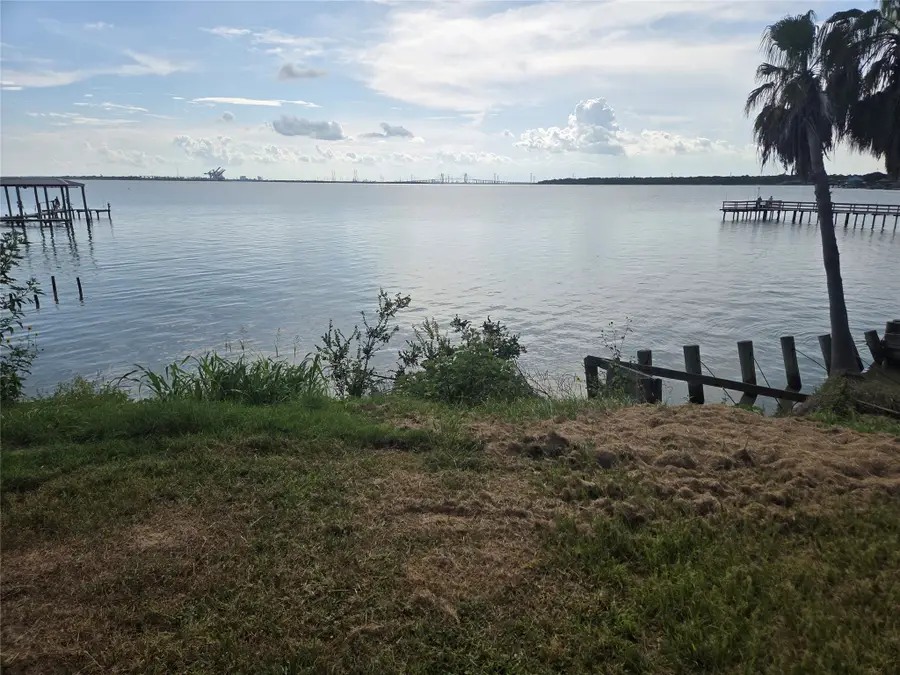 00 Bay Oaks Harbor Drive, Baytown, TX 77523 - #2