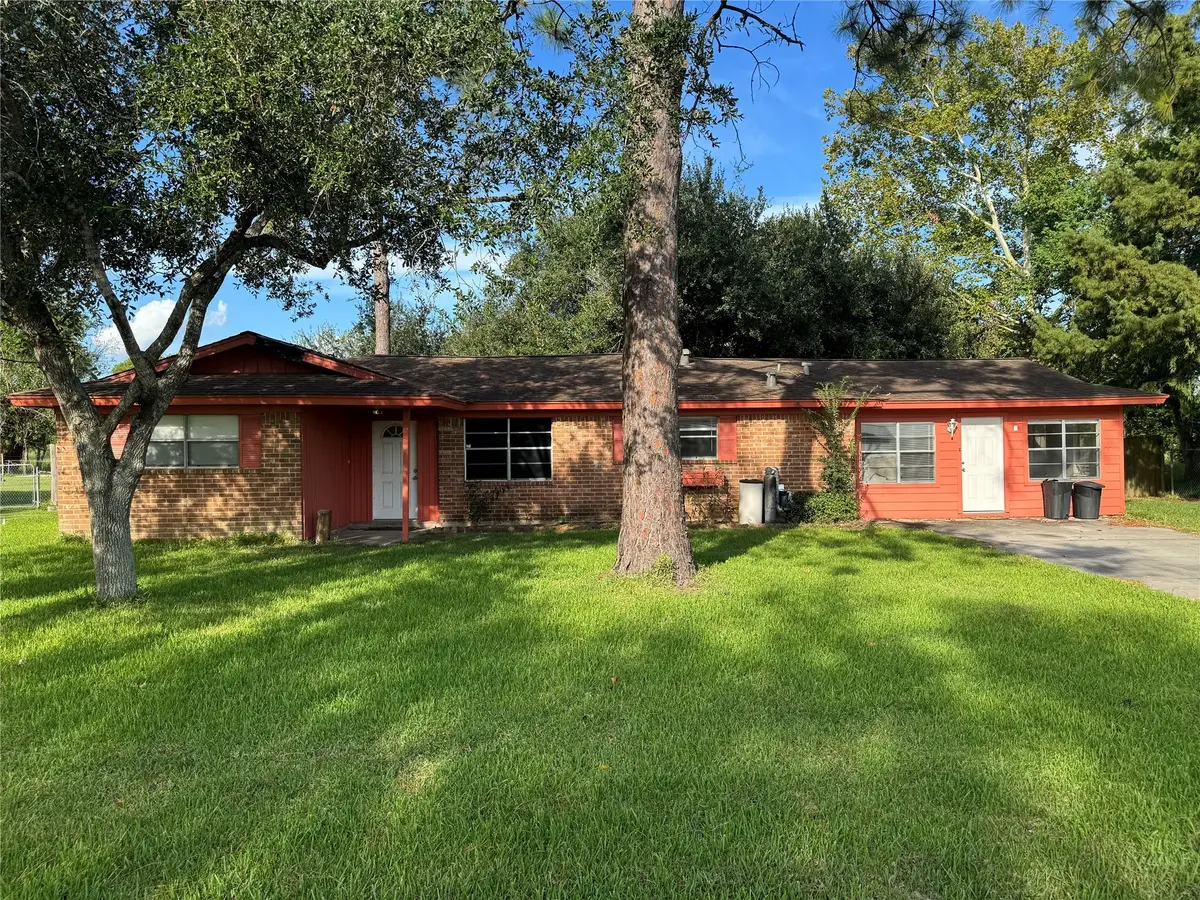 3221 County Road 890, Alvin, TX 77511 - Image #1