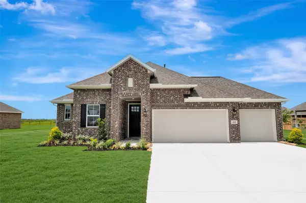 221 Dunovant Drive, Sealy, TX 77474