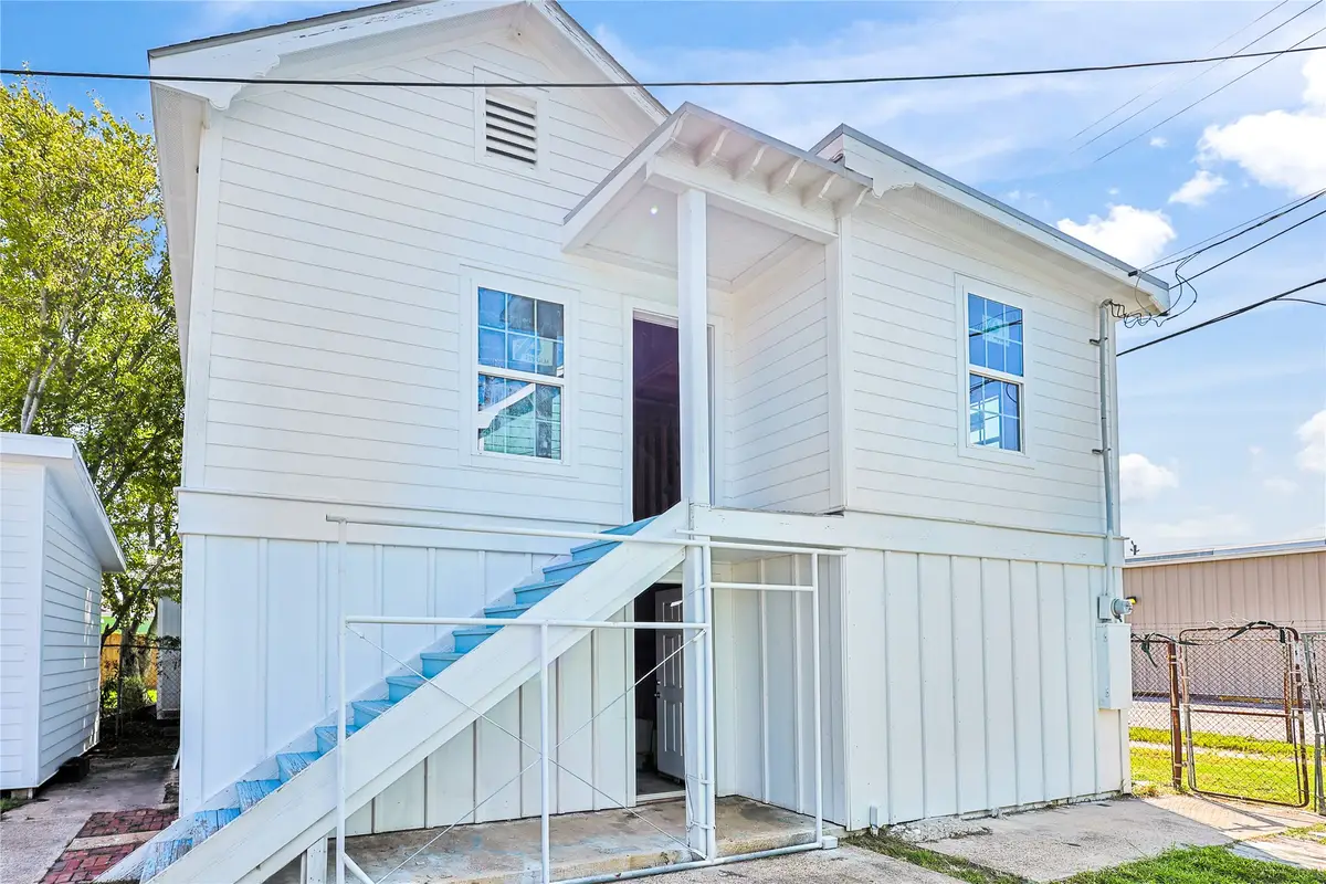 4225 Avenue L, Galveston, TX 77550 - Image #1