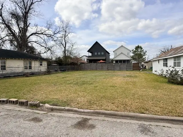 3319 Europa Street, Houston, TX 77022 - #1