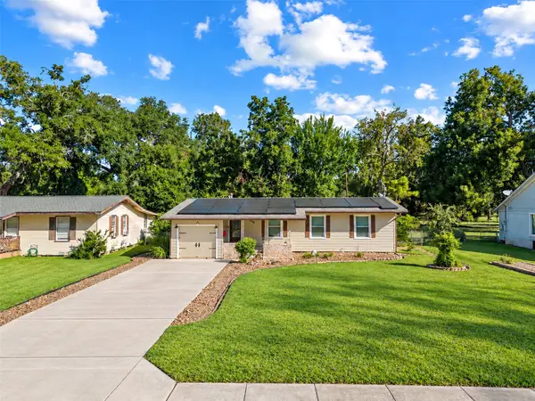 115 Camellia Street, Lake Jackson, TX 77566