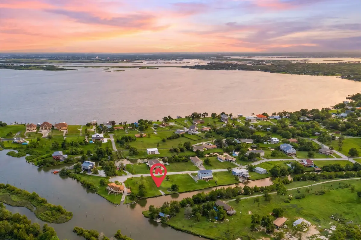 222 Rue Orleans Street, Baytown, TX 77520 - #1