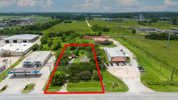 700 Highway 146, Dayton, TX 77535