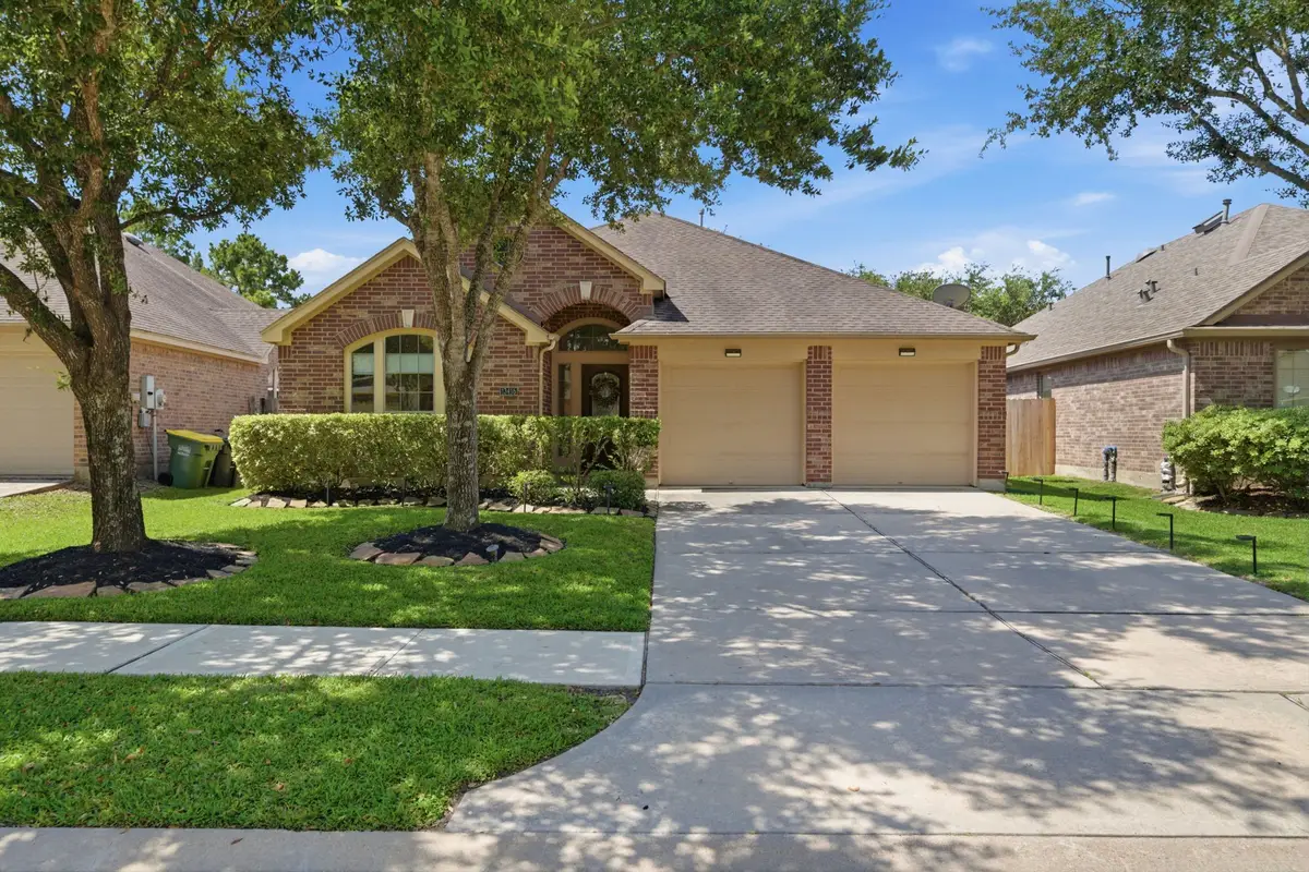 13416 Moonlit Lake Lane, Pearland, TX 77584 - #1