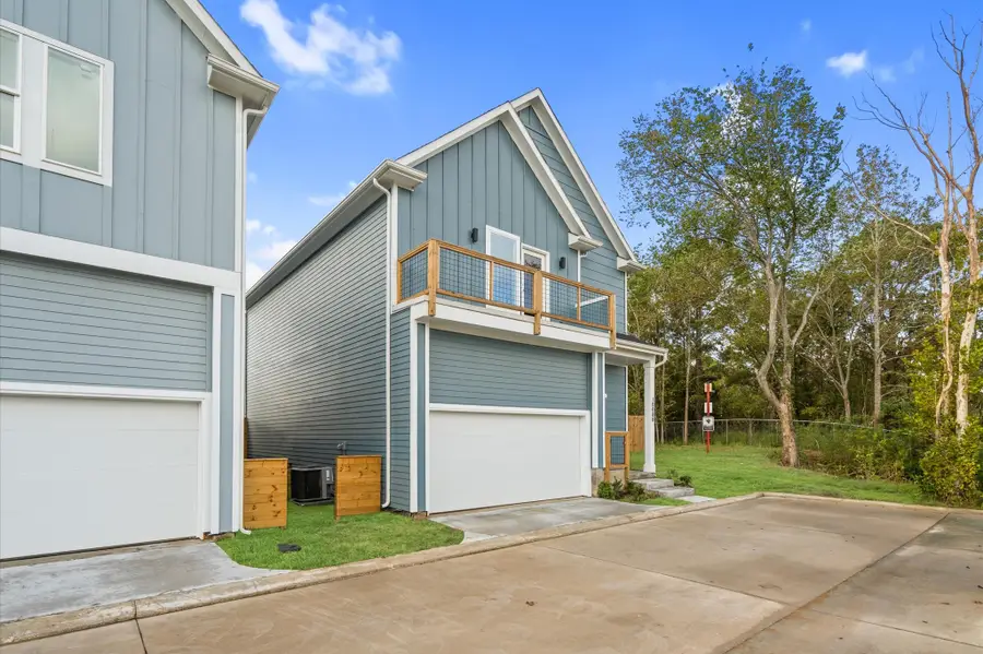 10096 Serrano Park Drive, Houston, TX 77075 - Image #2