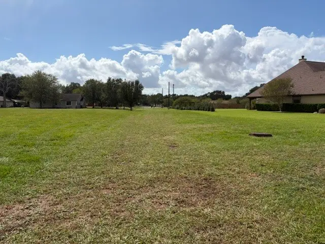 113 Legends Way, El Campo, TX 77437 - #3