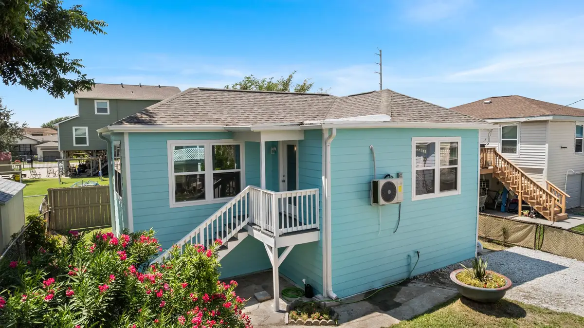 2023 1/2 Hollywood Avenue, Galveston, TX 77551 - Image #1