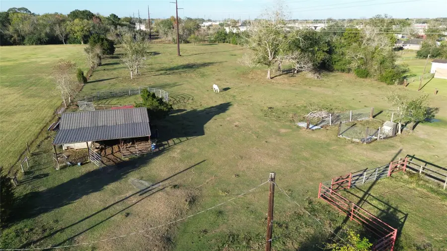 1006 Sinclair Street, West Columbia, TX 77486 - #2