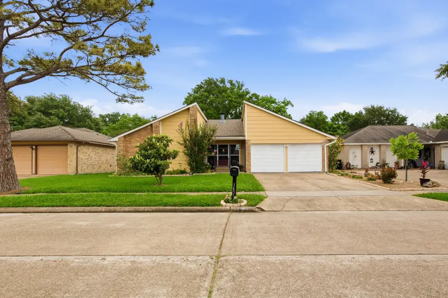 3451 Golders Green Drive, Houston, TX 77082 - #2