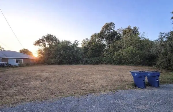 119 Thelma Lane, Texas City, TX 77493