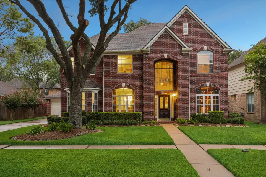 1242 Fawn Valley Drive, League City, TX 77573 - Image #2