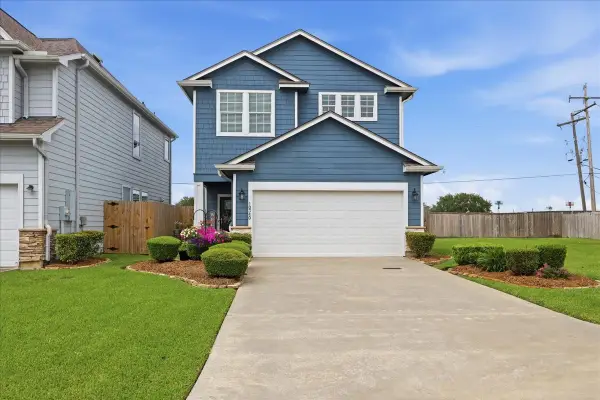 10340 Dominion Court, Port Arthur, TX 77640