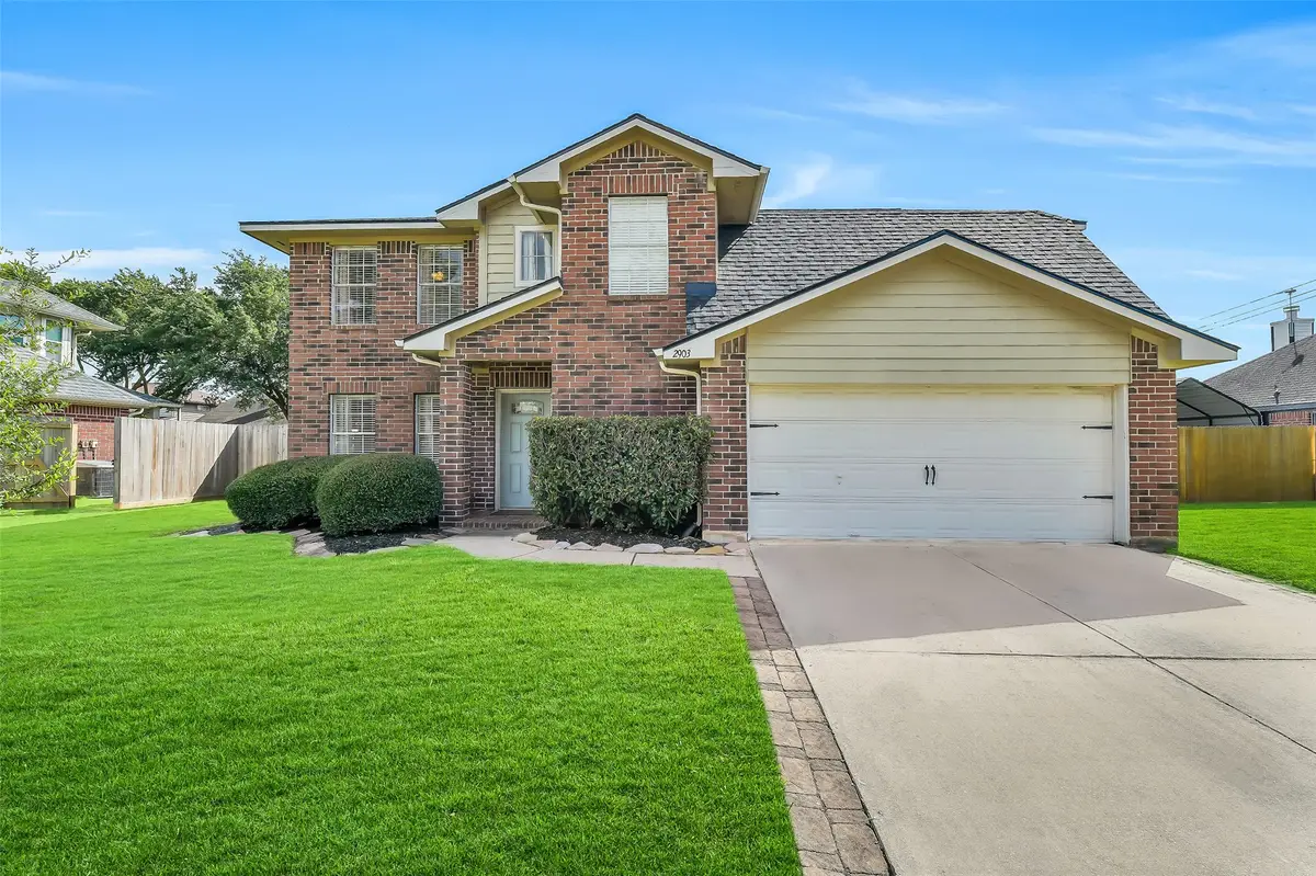 2903 Queen Victoria Street, Pearland, TX 77581 - #1