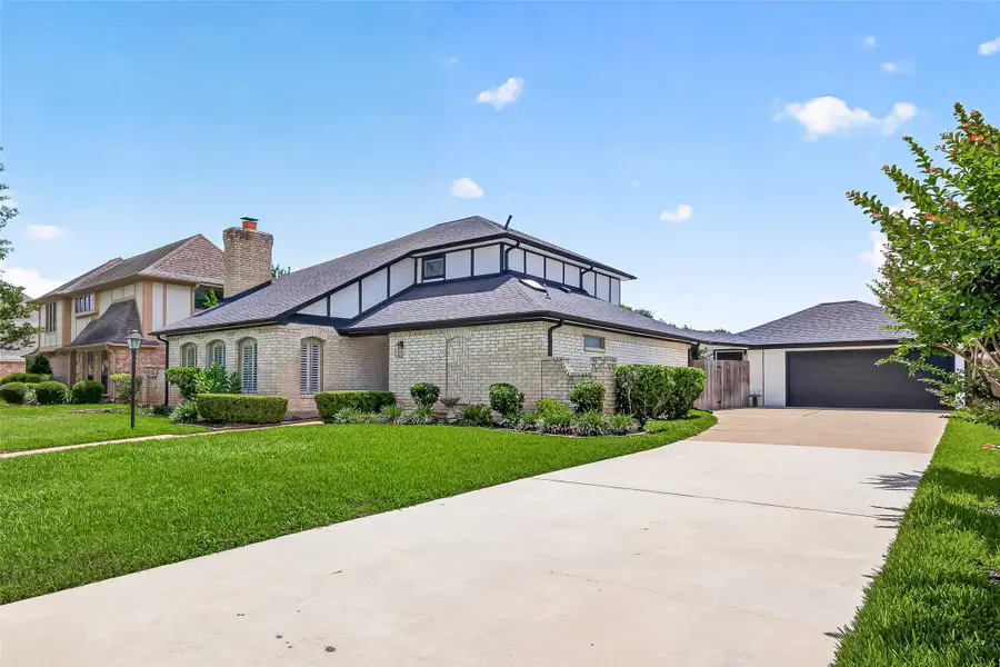 4003 W Valley Drive, Missouri City, TX 77459 - #3