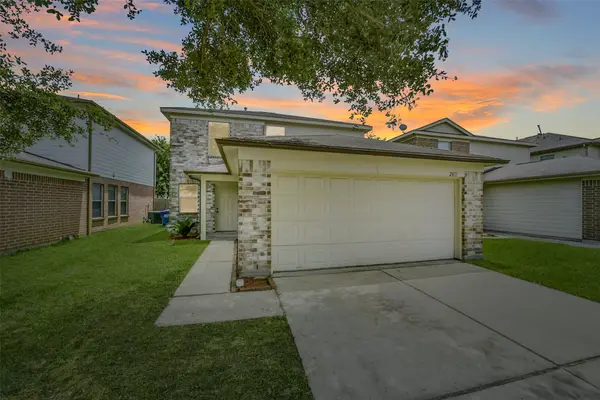 2811 Packard Elm Street, Houston, TX 77038
