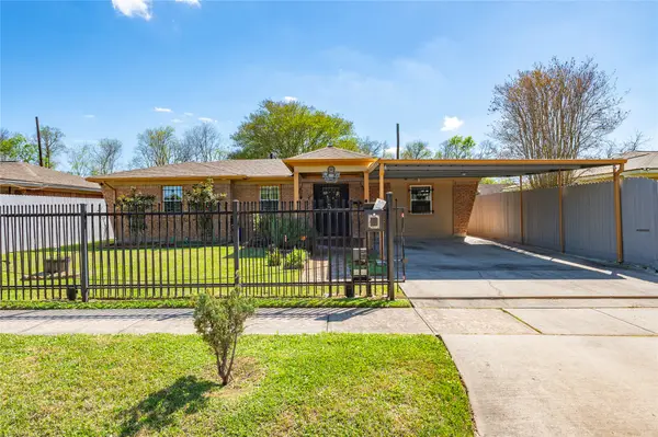 8606 Guinevere Street, Houston, TX 77029