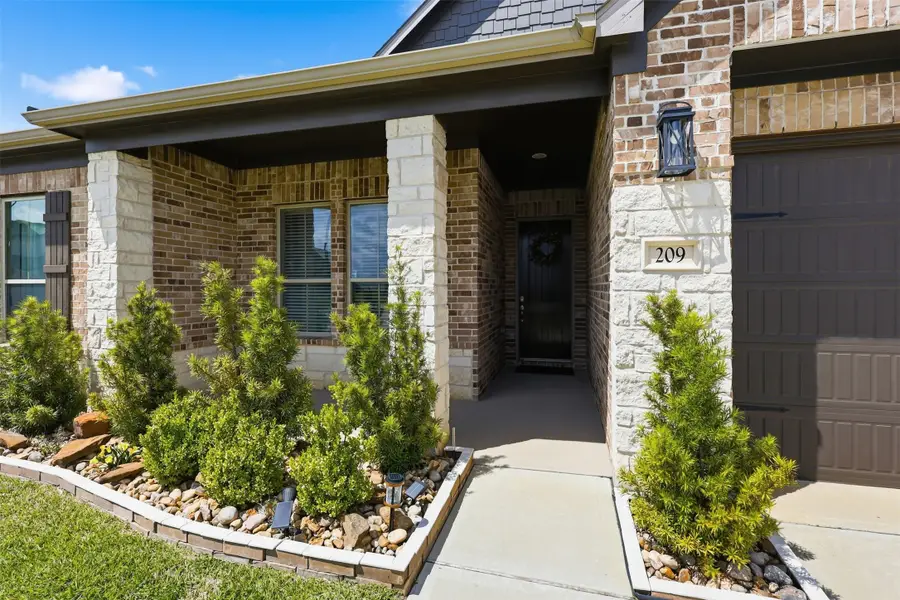 209 Bright Bluff Circle, Waller, TX 77484 - #2
