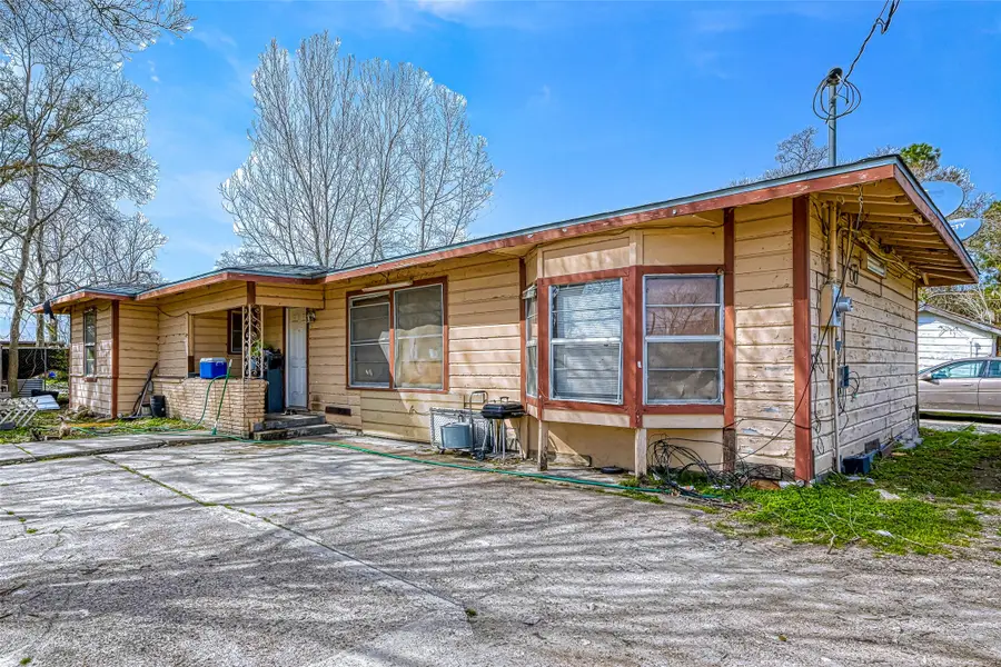 831 Old Genoa Red Bluff Road, Houston, TX 77034 - Image #2