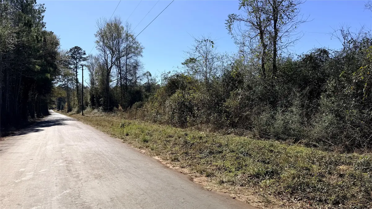 699 County Road 4800 Road W, Warren, TX 77664 - Image #1