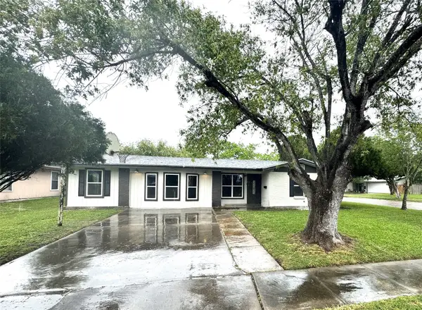 322 S 26th Street, Kingsville, TX 78363