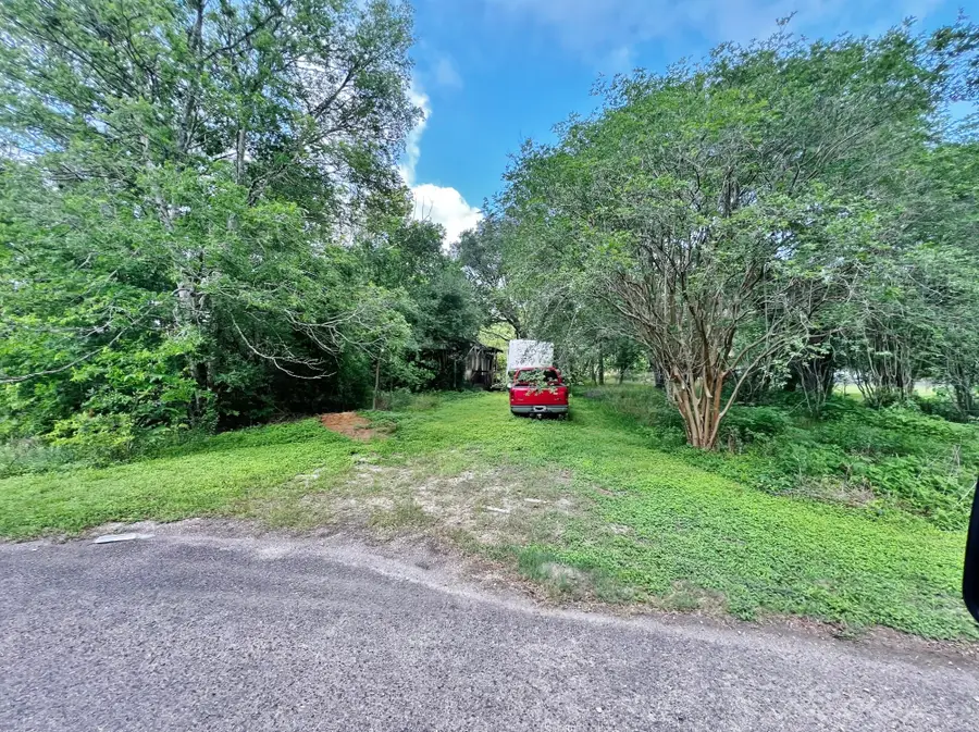 863 County Road 925b, Alvin, TX 77511 - Image #3