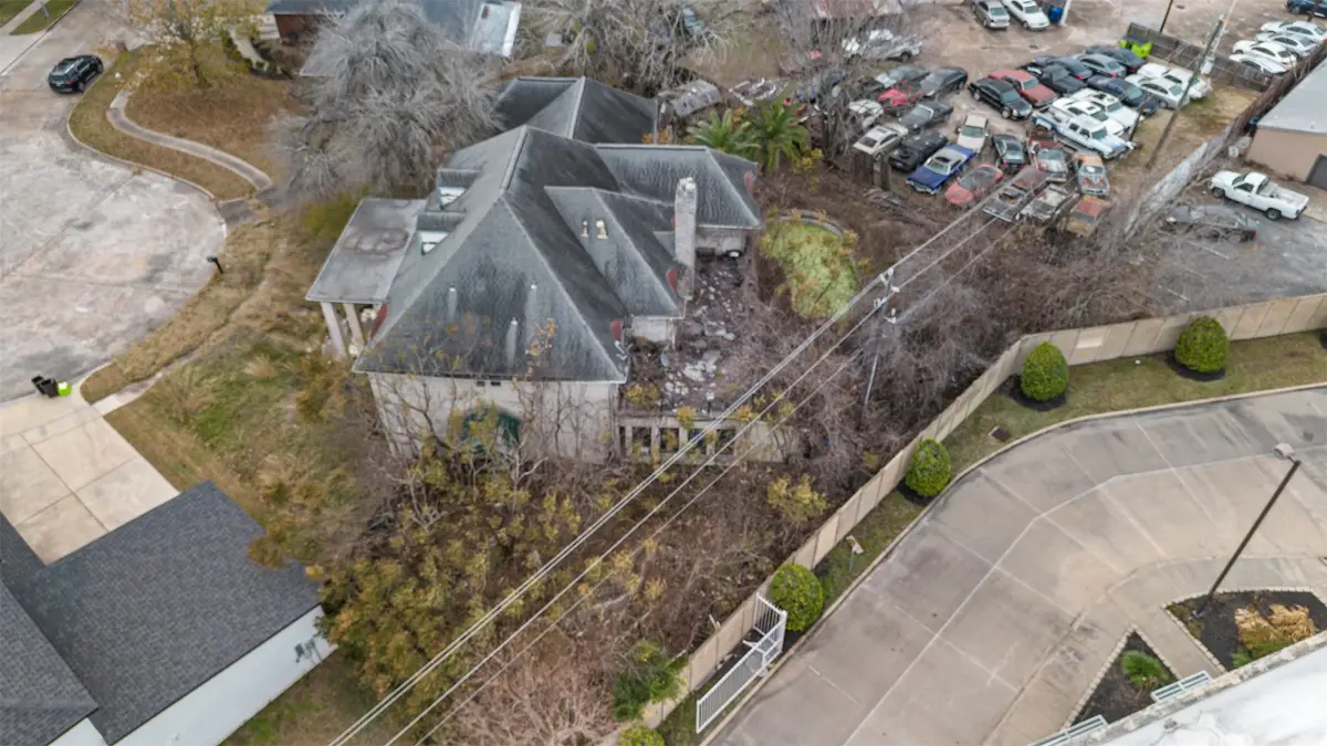 131 Squires Bend, Stafford, TX 77477 - #1