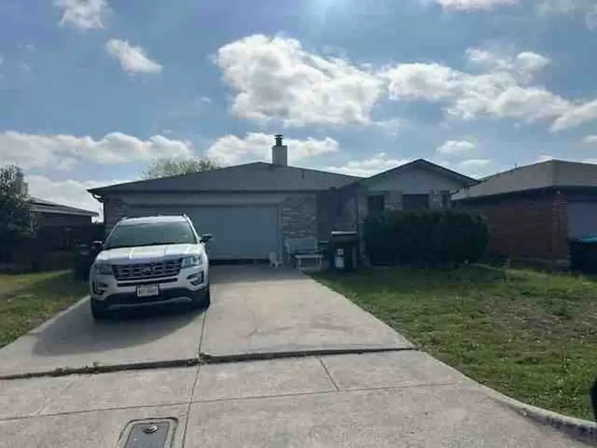 8128 Spruce Valley Drive, Fort Worth, TX 76137 - #1