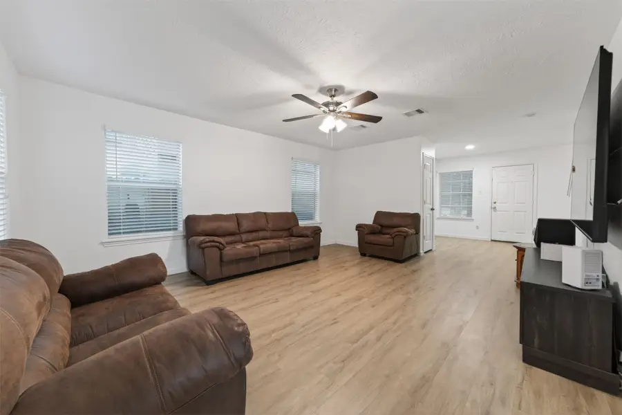 878 Sun Prairie Drive, Houston, TX 77090 - #3