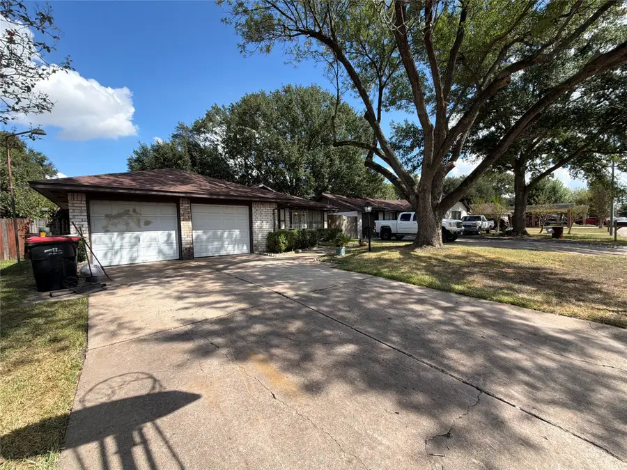 1022 Progreso Drive, Houston, TX 77038 - Image #3