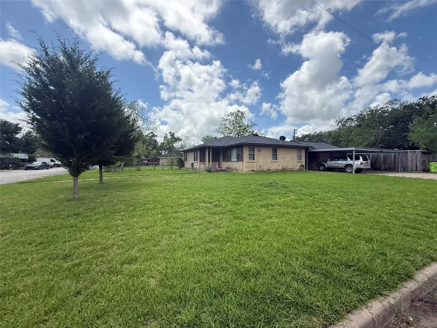 1800 Carlisle Street, Rosenberg, TX 77471 - #2