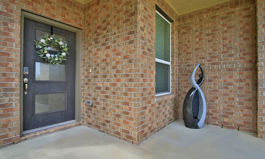 108 Clay Creek Lane, Conroe, TX 77316 - Image #2