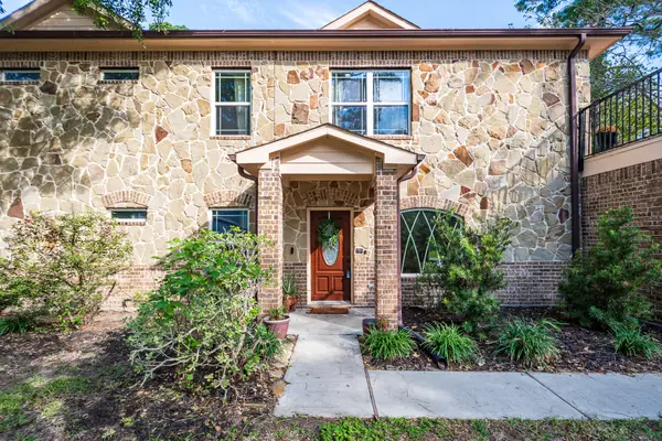 305 Hill Brook Lane, Conroe, TX 77385