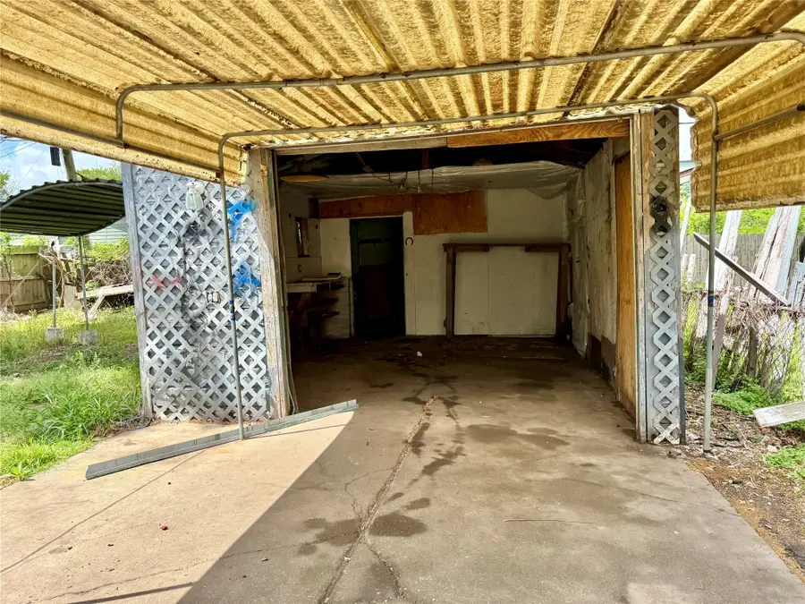 310 Center Street, Pasadena, TX 77506 - #3