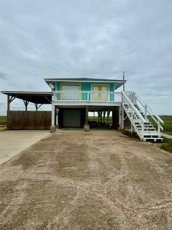 332 Seacoast Drive, Freeport, TX 77541