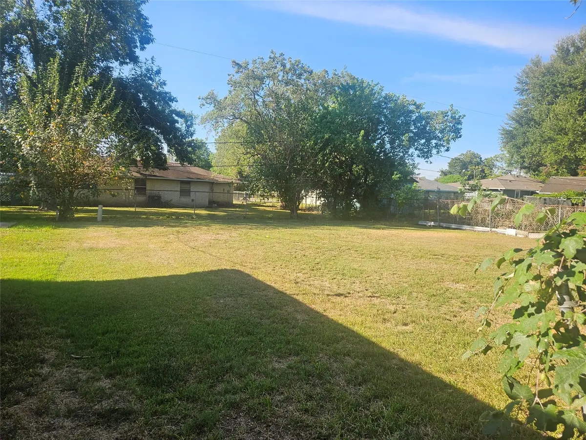 1105A Yorktown Street, Richmond, TX 77469 - #1