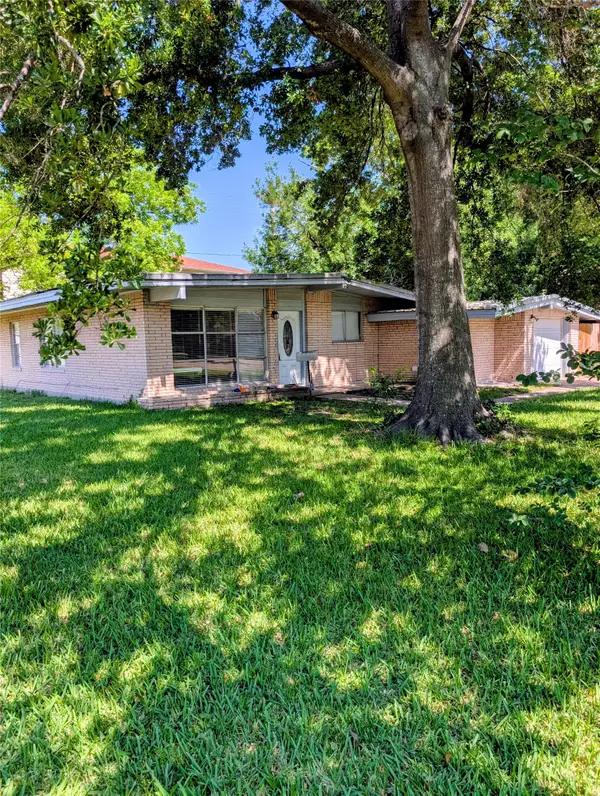 146 W Brenda Street, Houston, TX 77076
