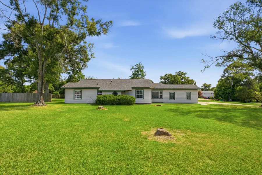 311 Burnett Drive, Baytown, TX 77520 - #2