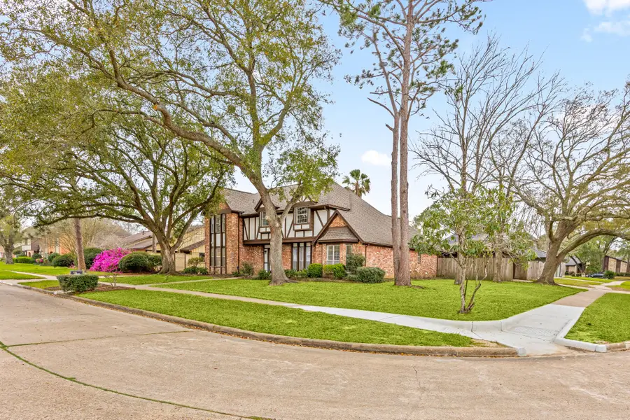 15702 Mesa Verde Drive, Houston, TX 77059 - #2