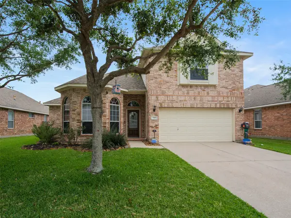 949 Autumn Brook Street, Seabrook, TX 77586