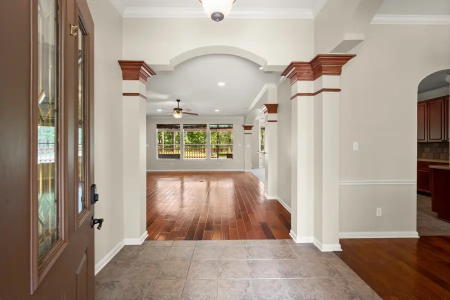 10 Hollow Glen Lane, Tomball, TX 77375 - Image #3