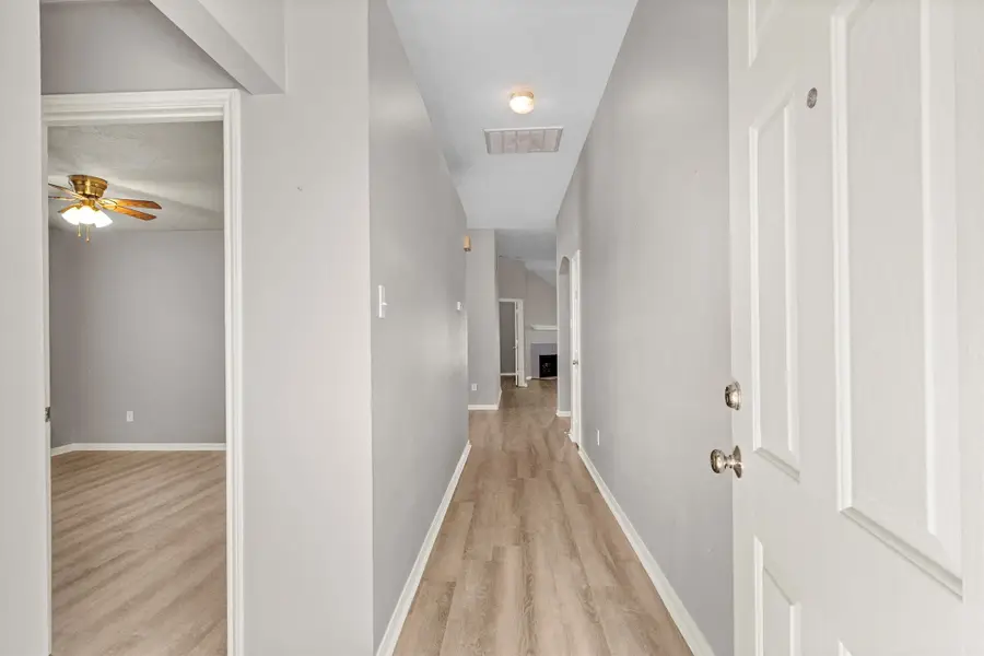 32126 Annice Lane, Pinehurst, TX 77362 - Image #3