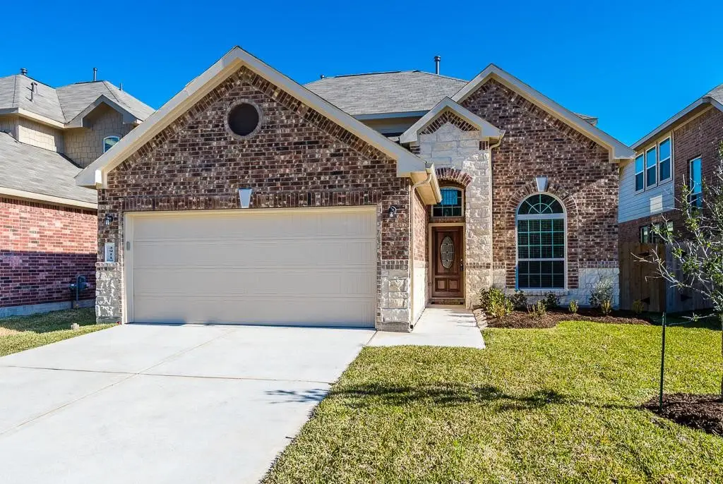 2911 Lake Drive, Katy, TX 77494 - Image #1
