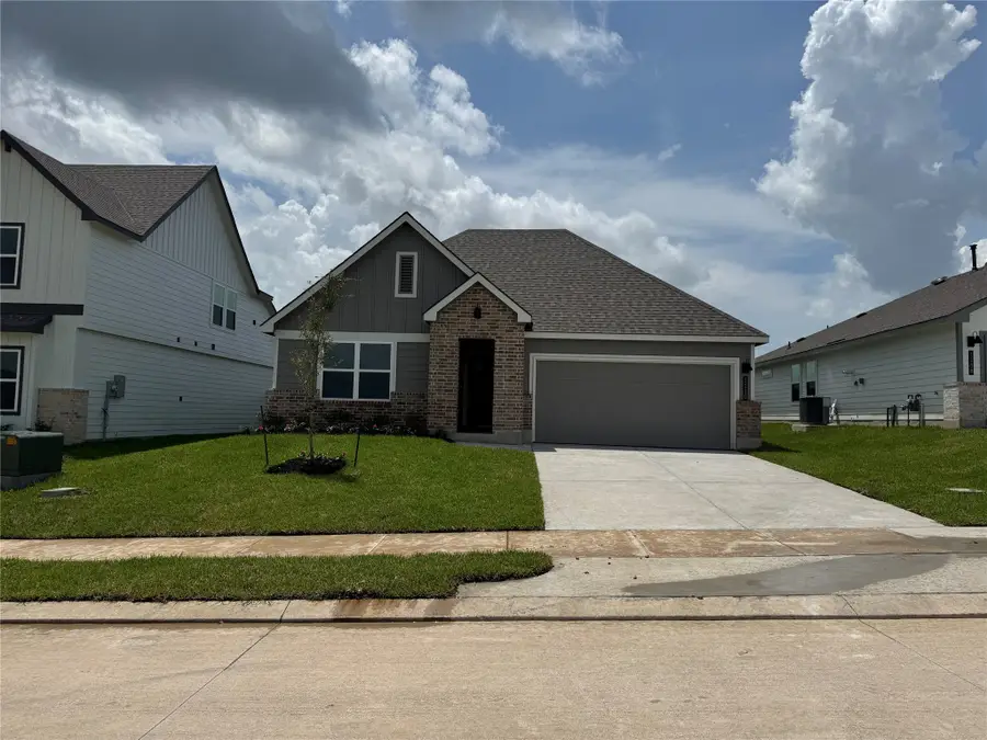 1110 Legrand Street, Brenham, TX 77833 - Image #2